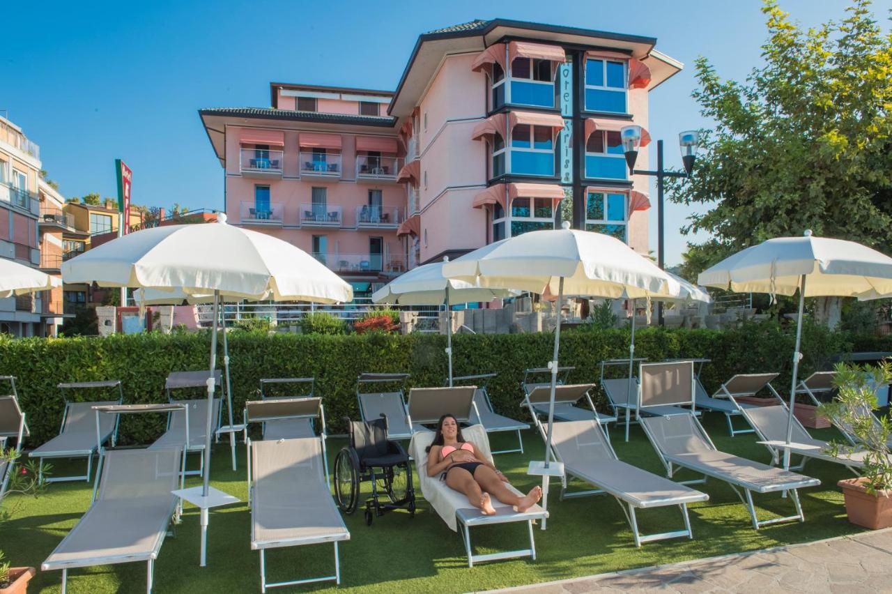 Kriss Internazionale Hotel Bardolino Extérieur photo