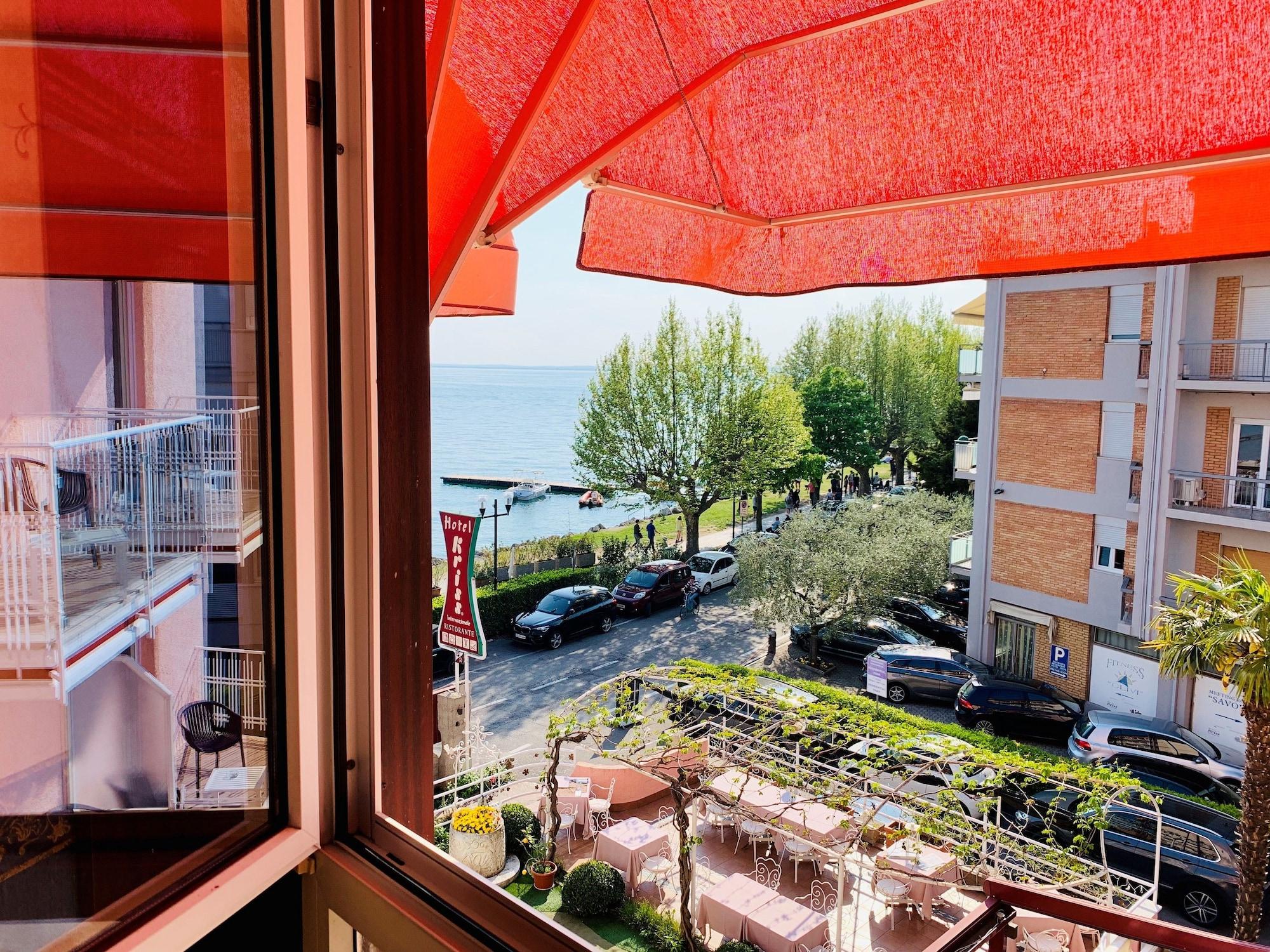 Kriss Internazionale Hotel Bardolino Extérieur photo