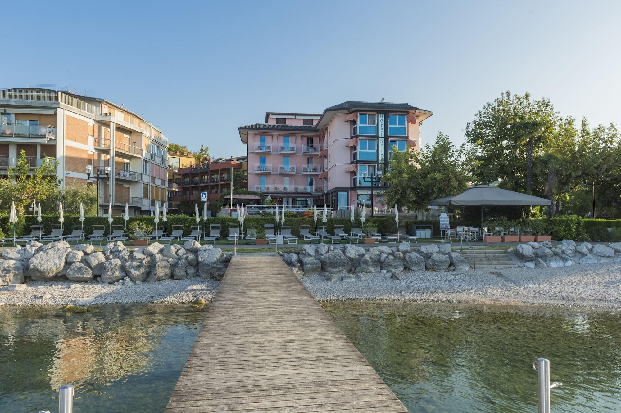 Kriss Internazionale Hotel Bardolino Extérieur photo
