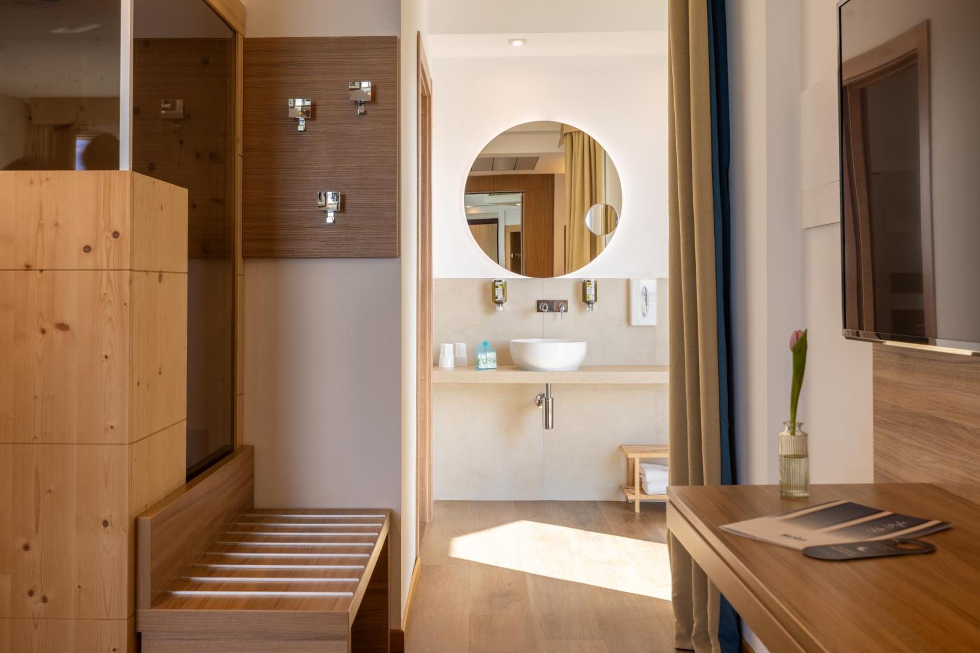 Kriss Internazionale Hotel Bardolino Extérieur photo