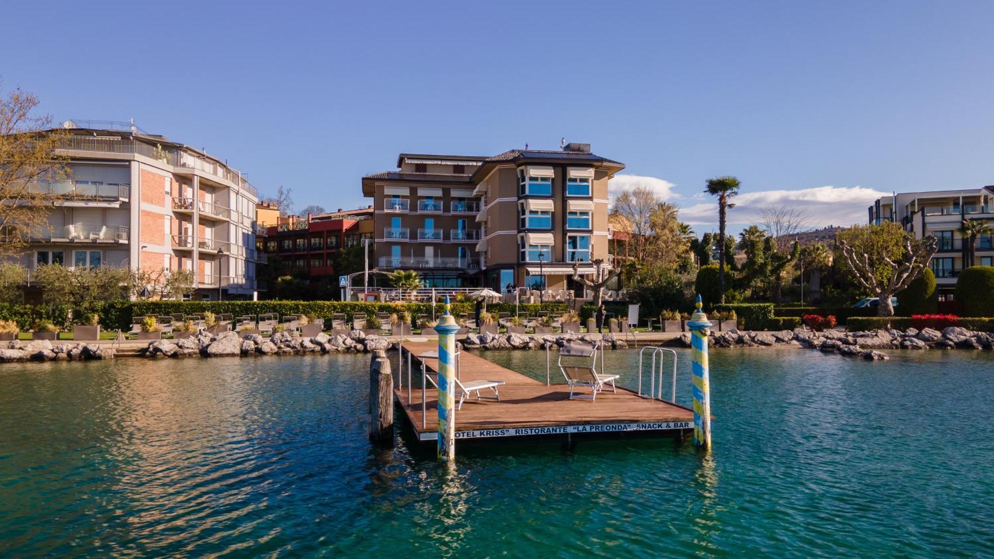 Kriss Internazionale Hotel Bardolino Extérieur photo