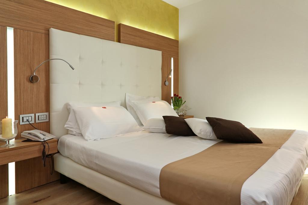 Kriss Internazionale Hotel Bardolino Extérieur photo